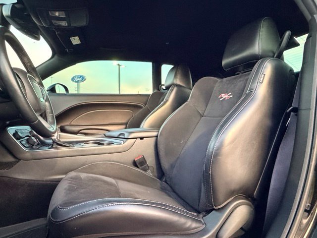 Used 2015 Dodge Challenger R/T Plus RWD image 21