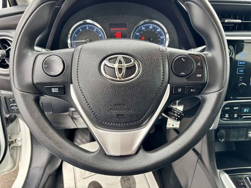 Used 2017 Toyota Corolla LE FWD image 22