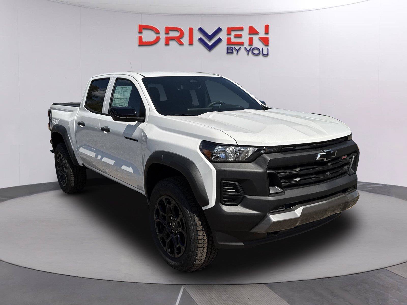 New 2026 Chevrolet Colorado Trail Boss AWD/4WD image 2