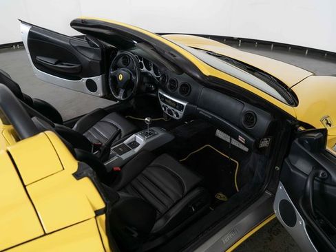 Used 2001 Ferrari 360 Spider image 22