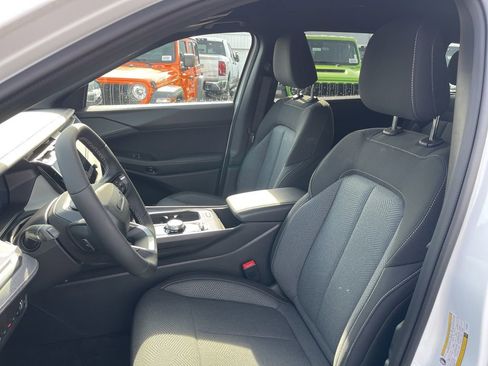 New 2026 Jeep Cherokee Laredo image 17