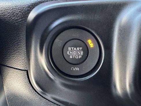 Used 2022 Jeep Gladiator Rubicon image 9