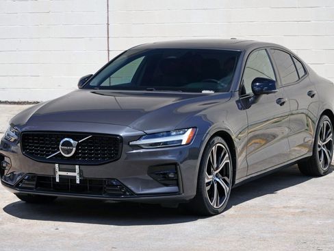 Used 2024 Volvo S60 B5 Plus w/ Climate Package FWD image 47
