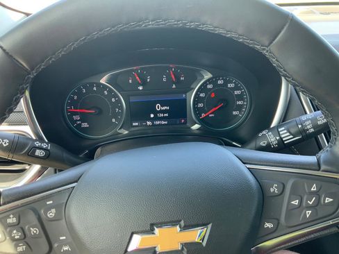 Used 2024 Chevrolet Equinox Premier w/ LPO, Floor Liner Package image 6