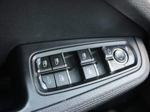 Used 2018 Porsche Macan S AWD/4WD image 42