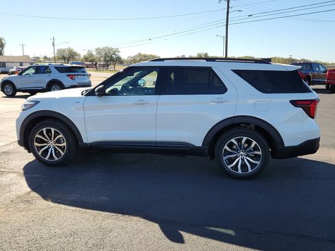 New 2026 Ford Explorer ST-Line w/ Premium Package RWD image 2