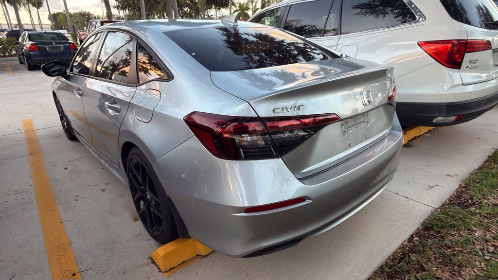 Used 2025 Honda Civic Sport image 8