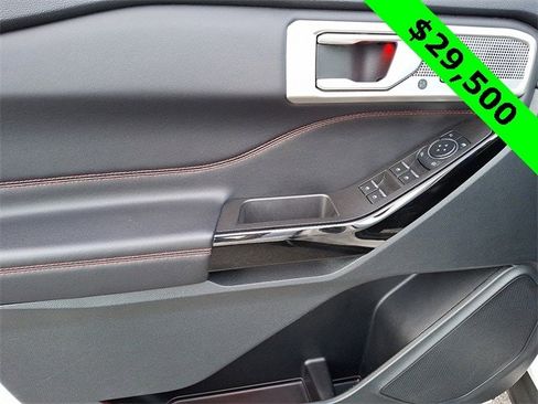 Used 2023 Ford Explorer ST-Line w/ Class IV Trailer Tow Package image 13