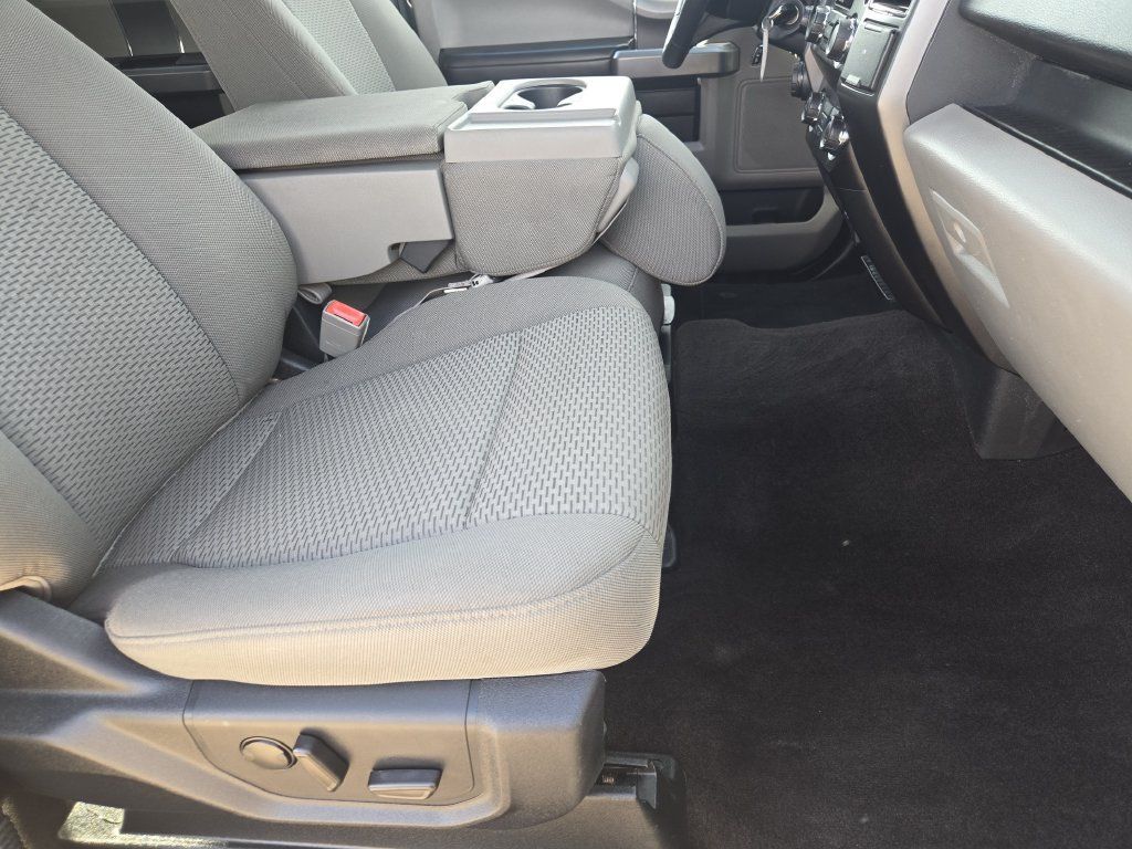 Used 2019 Ford F150 XLT w/ Equipment Group 302A Luxury AWD/4WD image 15