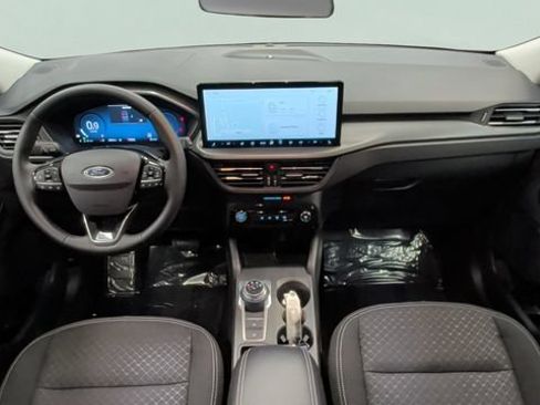 Used 2025 Ford Escape Active w/ Active Premium Tech Pack FWD image 13