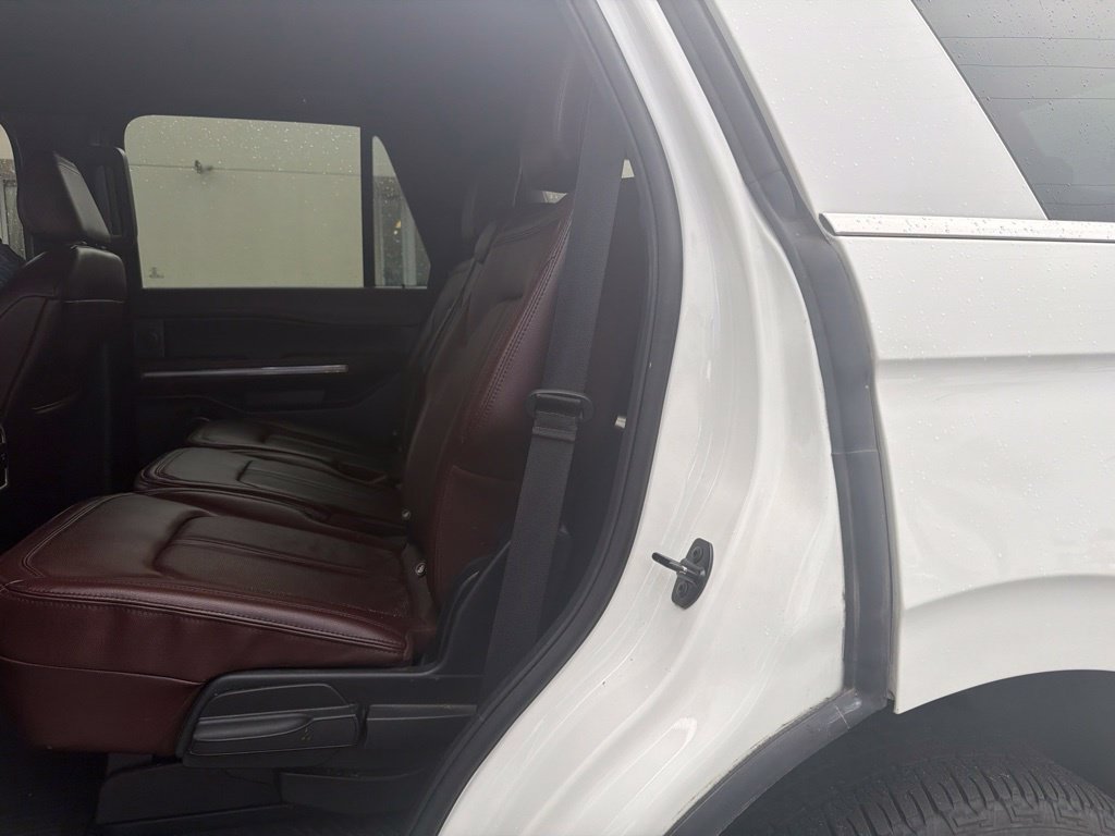 Used 2022 Ford Expedition Limited RWD image 10