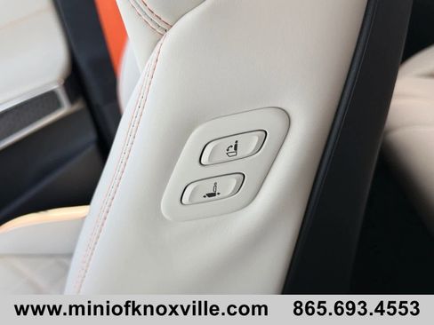 Used 2026 Genesis GV70 3.5T Sport Prestige image 32