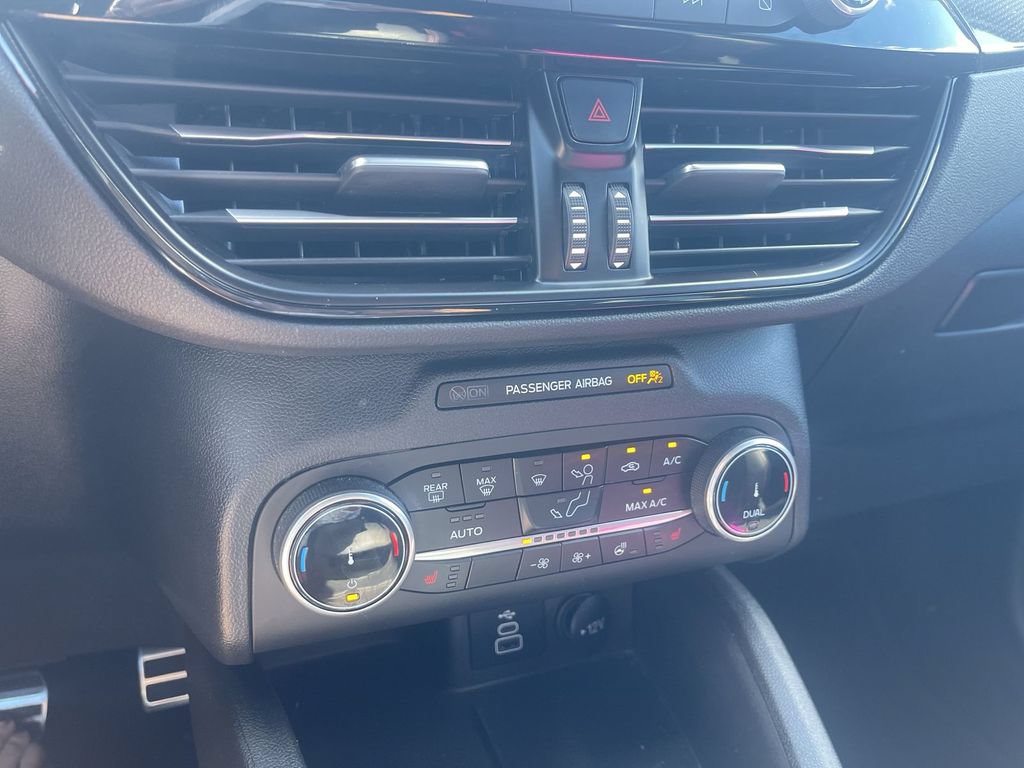 Used 2024 Ford Escape ST-Line Select AWD/4WD image 25