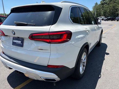 Used 2019 BMW X5 xDrive50i w/ Premium Package 2 AWD/4WD image 2