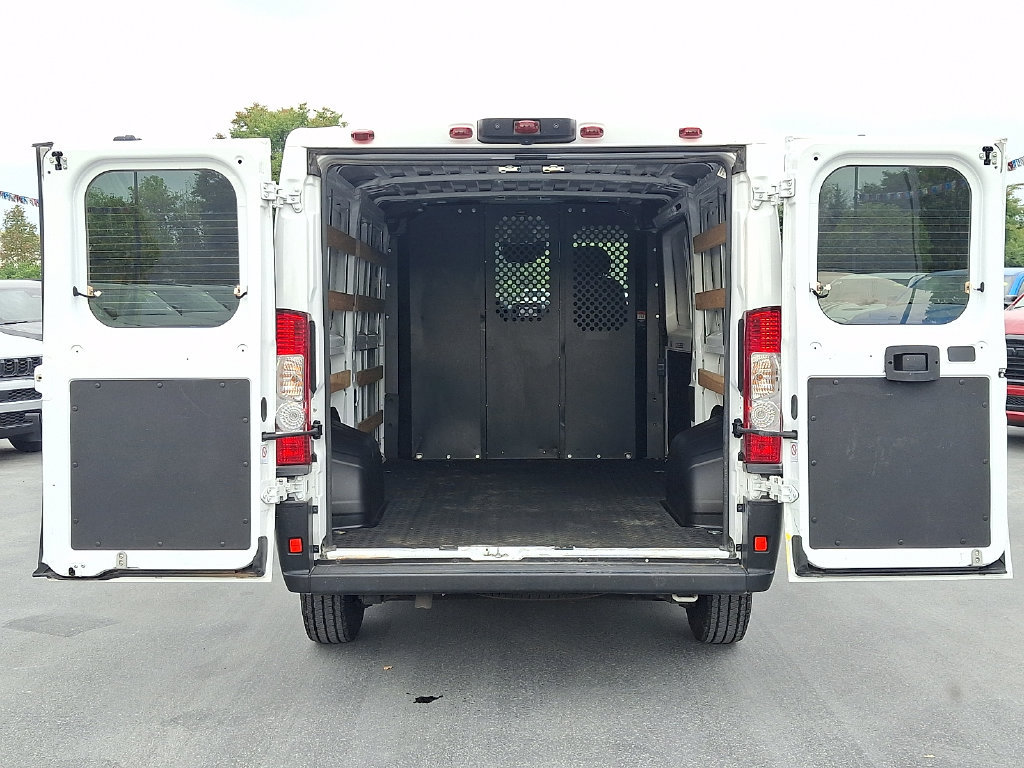 Used 2025 RAM ProMaster 2500 w/ U-Haul Equipment Group FWD image 12