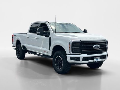 New 2025 Ford F350 Platinum w/ Tremor Off-Road Package image 29