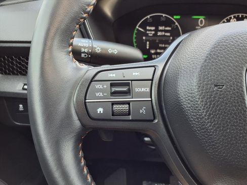 Used 2024 Honda CR-V Sport image 17