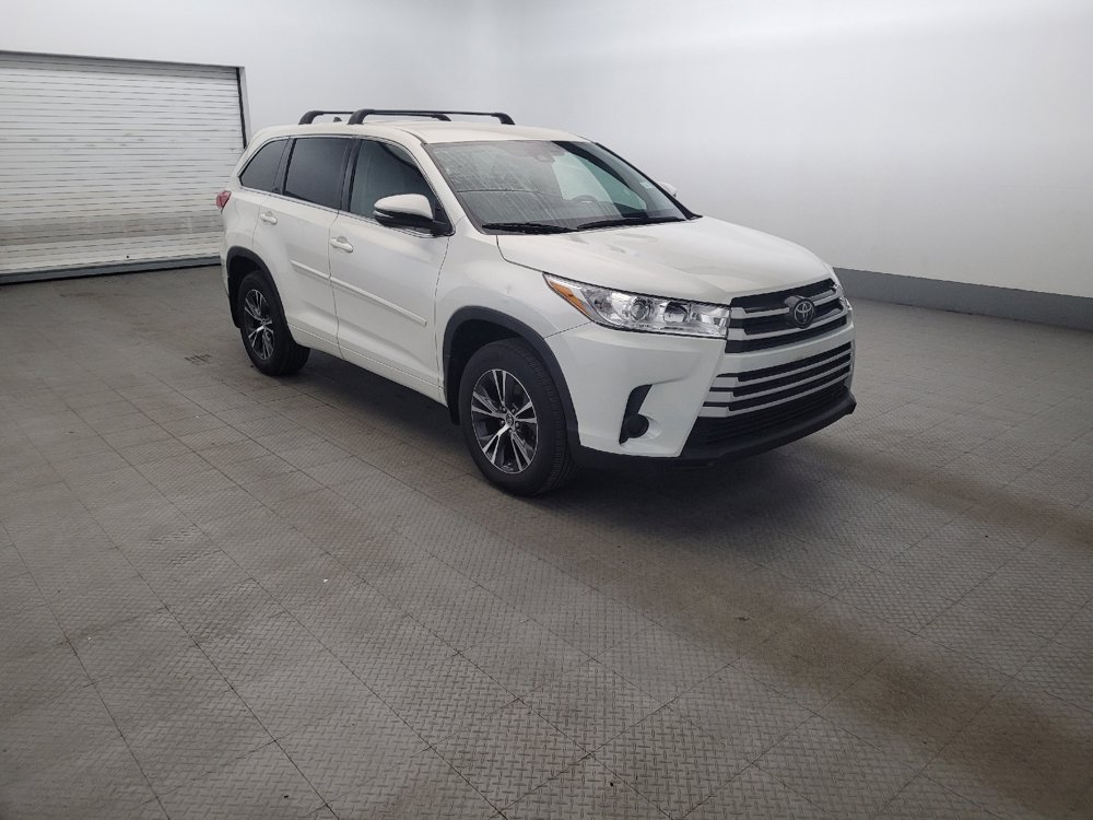 Used 2018 Toyota Highlander LE w/ Protection Package #3 AWD/4WD image 13