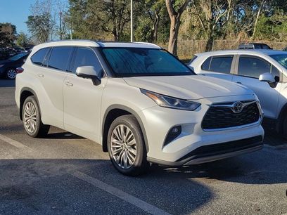 Used 2024 Toyota Highlander Platinum