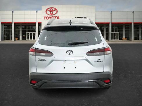 New 2026 Toyota Corolla Cross SE image 18