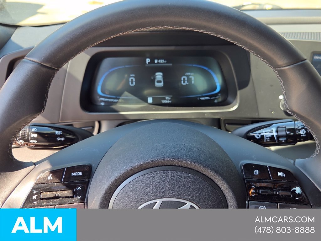 Certified 2025 Hyundai Elantra Sport FWD image 25