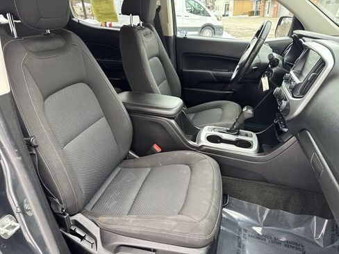 Used 2017 Chevrolet Colorado LT w/ LT Convenience Package image 23