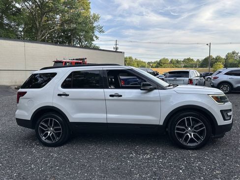 Used 2016 Ford Explorer Sport w/ Equipment Group 401A AWD/4WD image 13