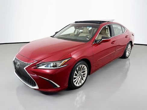 Used 2019 Lexus ES 350 Luxury image 3