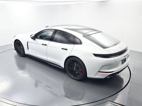 Certified 2026 Porsche Panamera GTS AWD/4WD image 38