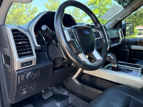 Used 2018 Ford F150 Lariat AWD/4WD image 22