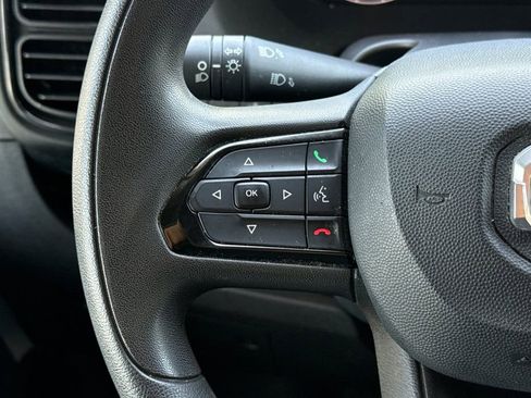 Used 2024 RAM ProMaster 2500 w/ Convenience Group FWD image 32