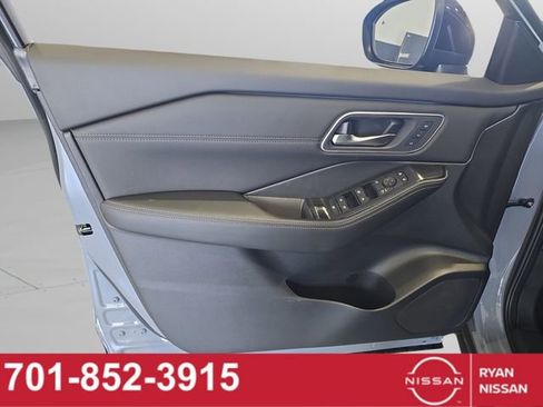 New 2026 Nissan Rogue Platinum AWD/4WD image 34