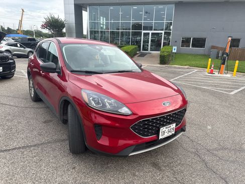 Used 2022 Ford Escape SE w/ Convenience Package FWD image 2