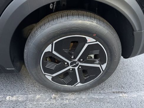 New 2026 Kia Niro EX image 20