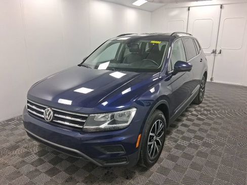 Used 2021 Volkswagen Tiguan SE AWD/4WD image 3