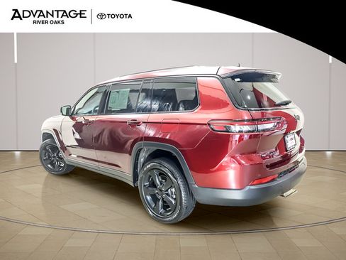 Used 2023 Jeep Grand Cherokee L Laredo AWD/4WD image 5