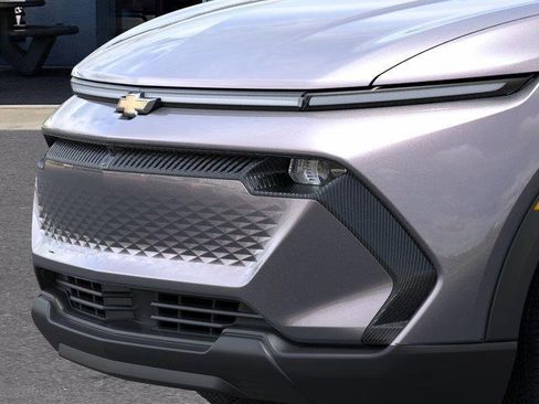New 2026 Chevrolet Equinox EV LT image 13