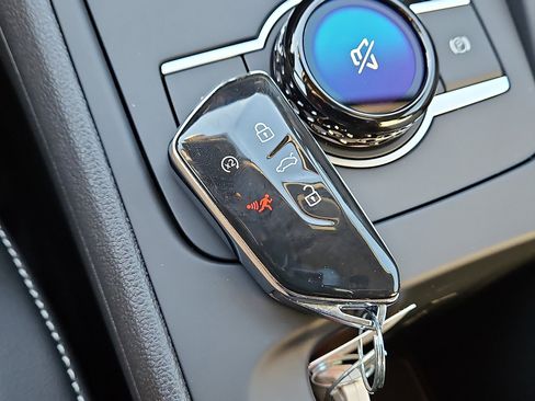 New 2026 Volkswagen Tiguan SE R-Line image 20