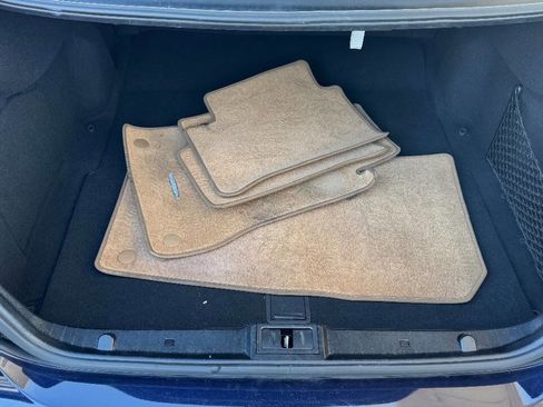 Used 2009 Mercedes-Benz E 350 Sedan w/ Premium 1 Pkg image 19