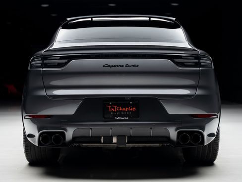 Used 2023 Porsche Cayenne Turbo image 25