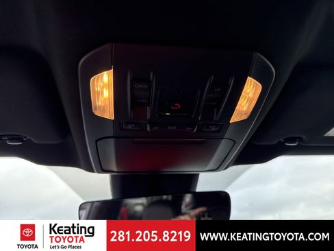 Certified 2024 Toyota Highlander XSE image 23