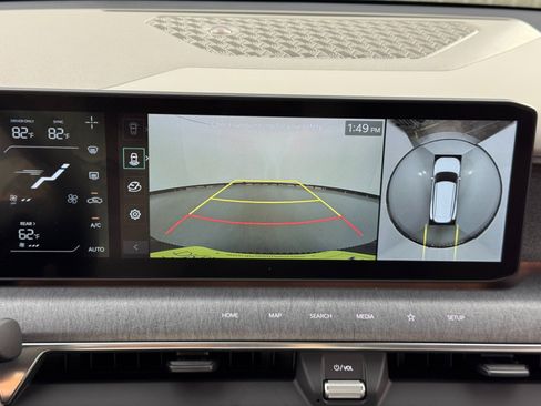 Used 2024 Kia EV9 Land image 29