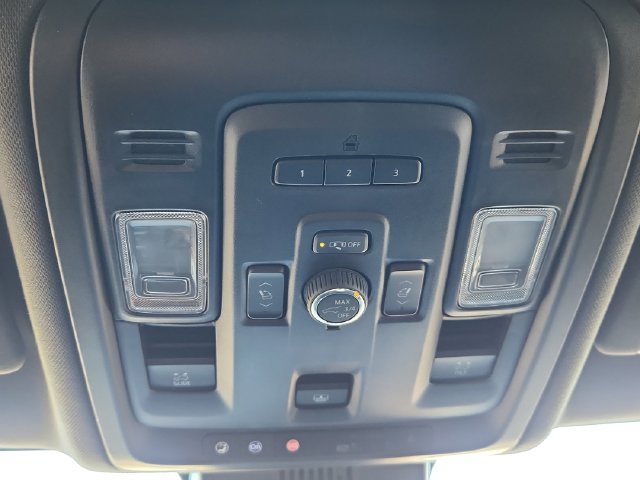 Used 2024 Chevrolet Tahoe Z71 w/ Luxury Package AWD/4WD image 50