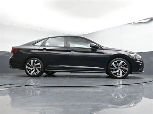 Used 2019 Volkswagen Jetta GLI Autobahn image 36