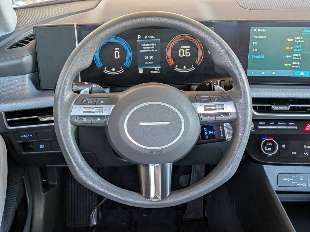 Used 2025 Hyundai Sonata SEL FWD image 16