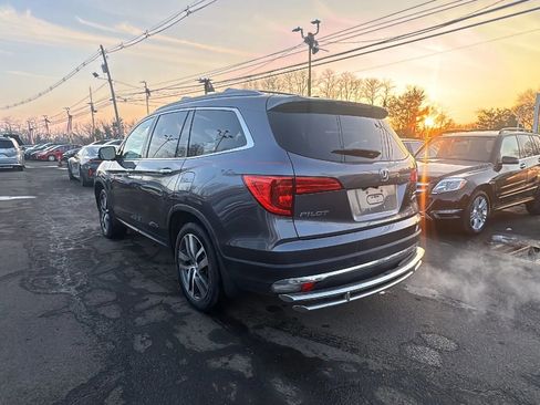 Used 2018 Honda Pilot Touring image 6