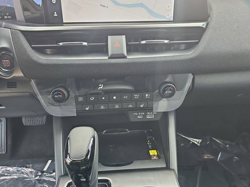 New 2026 Subaru Outback Limited AWD/4WD image 25