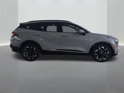 Used 2024 Kia Sportage SX image 3