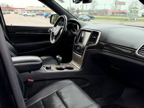 Used 2014 Jeep Grand Cherokee Overland image 7