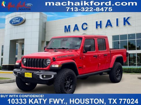 Used 2024 Jeep Gladiator Sport AWD/4WD image 1